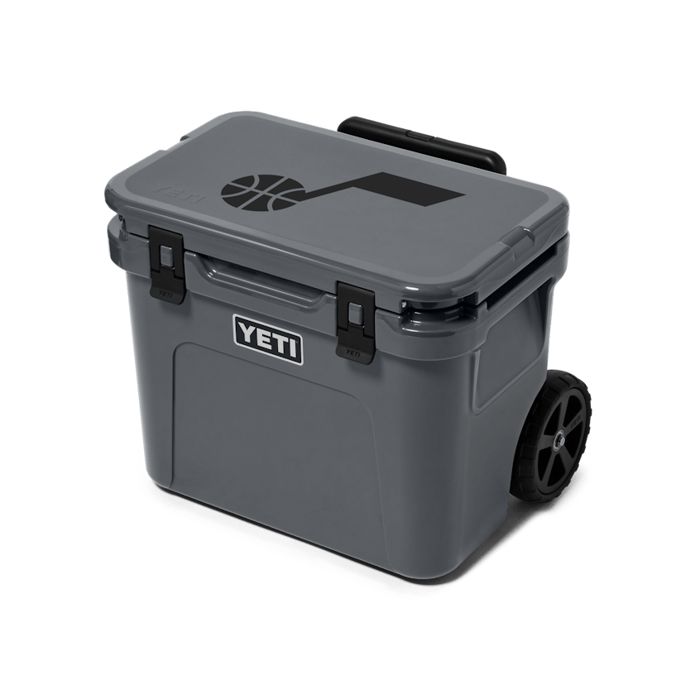 Термобокс YETI Utah Jazz Roadie 32 Wheeled Cooler
