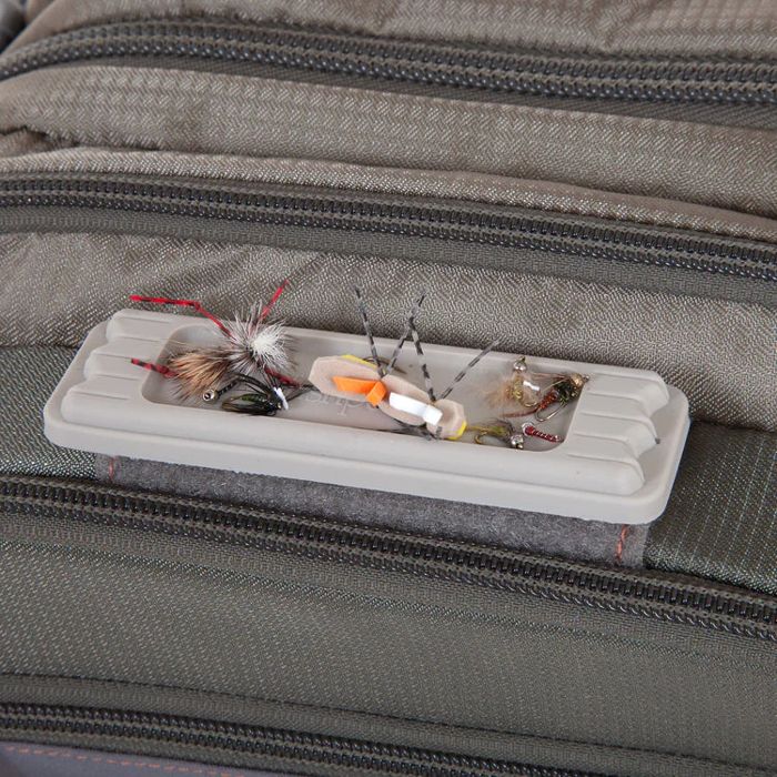 Держатель для мушек Fishpond Tacky Fly Dock MagPad