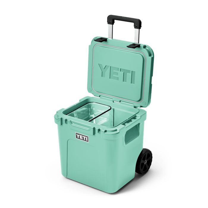 Кулер YETI Roadie 48 Wheeled Cooler