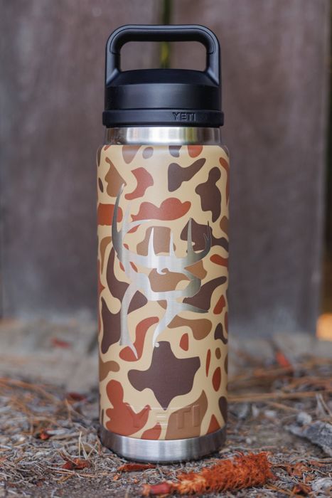 Кулер, термос или бутылка Buck Commander Wetlands Camo 26oz YETI Water Bottle