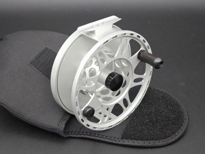 Нахлыстовая катушка Tibor Pacific Fly Reel - Frost Silver