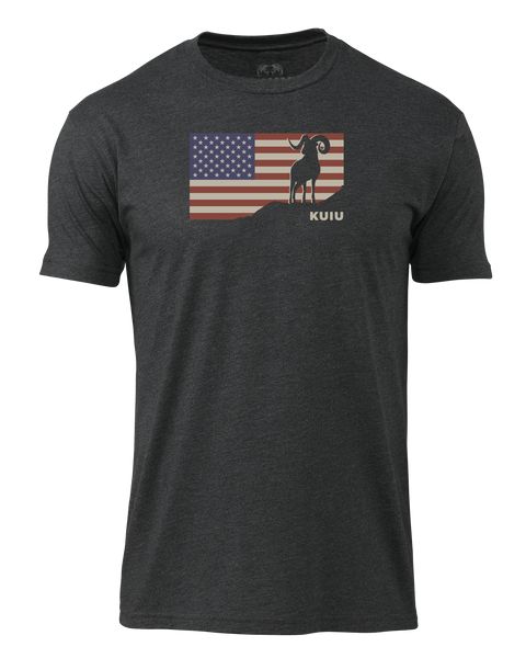 Рыболовная рубашка KUIU Ram Flag T-Shirt | Charcoal