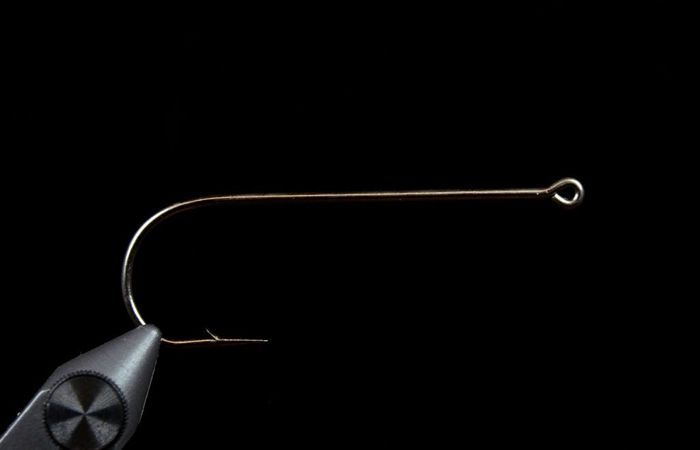 Крючки MFC 7052 Vertical Eye Streamer Hook