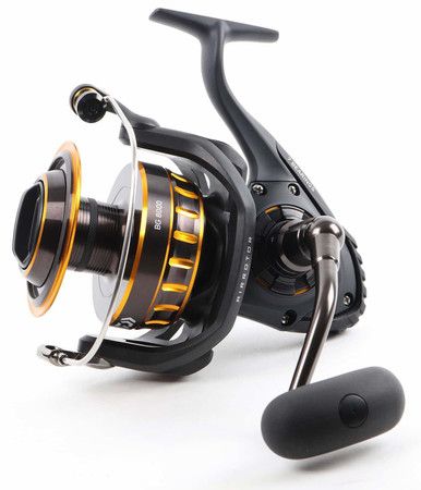 Катушка безынерционная Daiwa BG8000 для моря