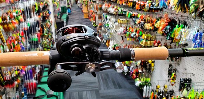 Комплект удилище + катушка Musky Shop Shield Rod & Penn Squall Low Profile Reel Combo